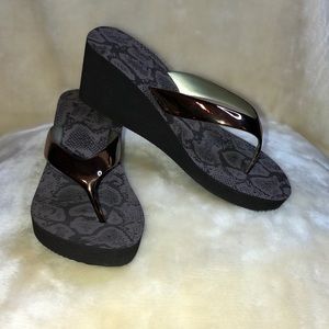 NWOT Bronze Sandal